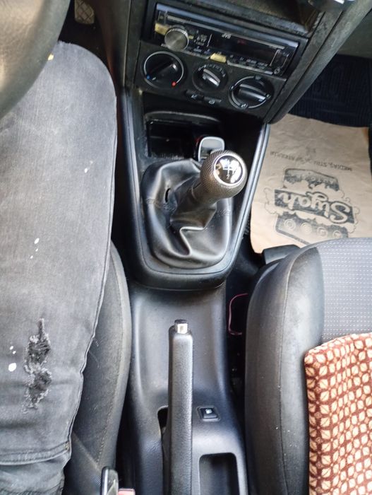Vând golf 4 1.6 16v