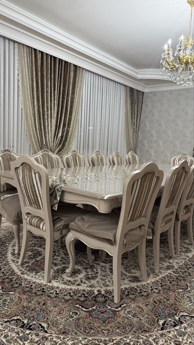 Продам стол со стульями