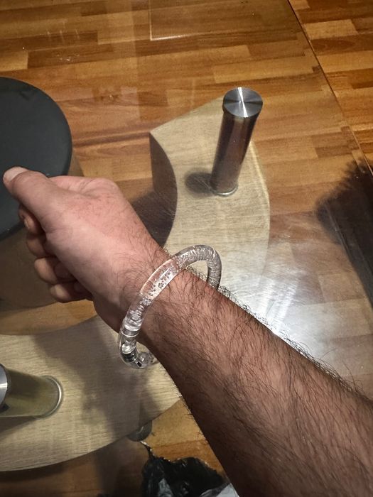 Пластмасови ,кръгли,светещи гривни за ръка