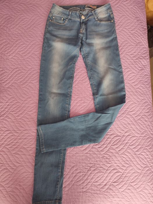 Дънки за момиче.