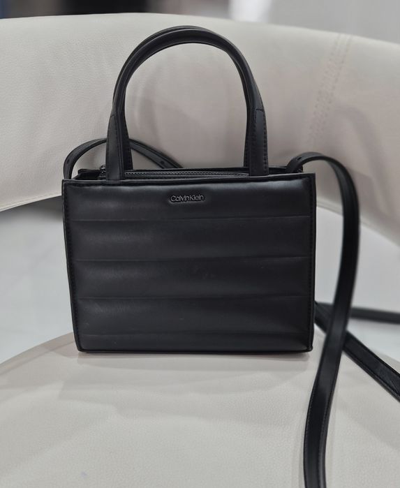 Дамски чанти Calvin Klein