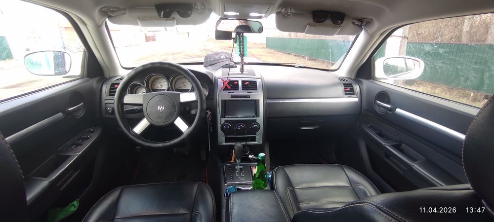 Продам автомобиль Чаржер