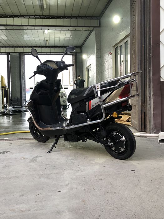 Skuter sotiladi srochni