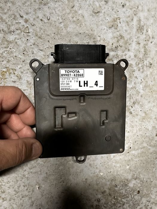 Calculatir far toyota rav 4.cod:89907-42060.