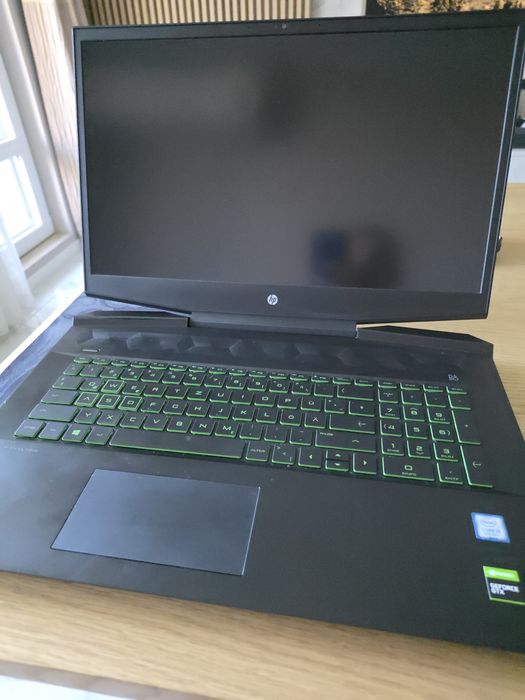 Лаптоп HP Pavilion Gaming 17 inch - 16Gb RAM 256GB NVMe + 1 TB HDD