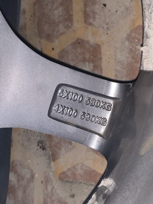 Диски автомобильные R16 / 5x100 / Без резины