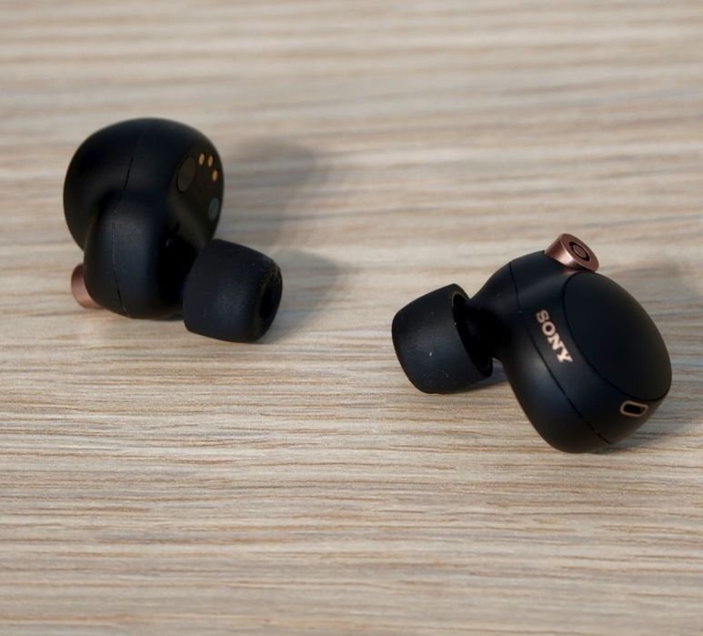 Căsti SONY  WH-1000XM3  puțin foloșite