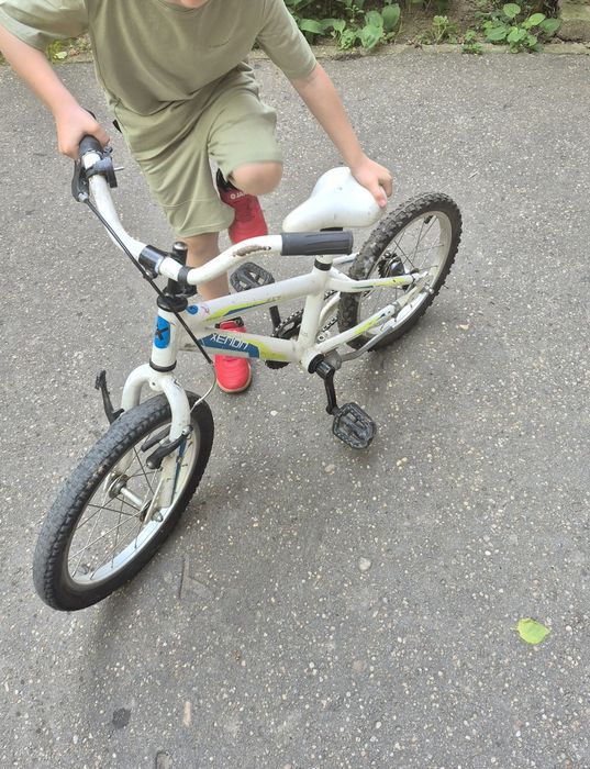 Bicicletă copiii 4-7 ani
