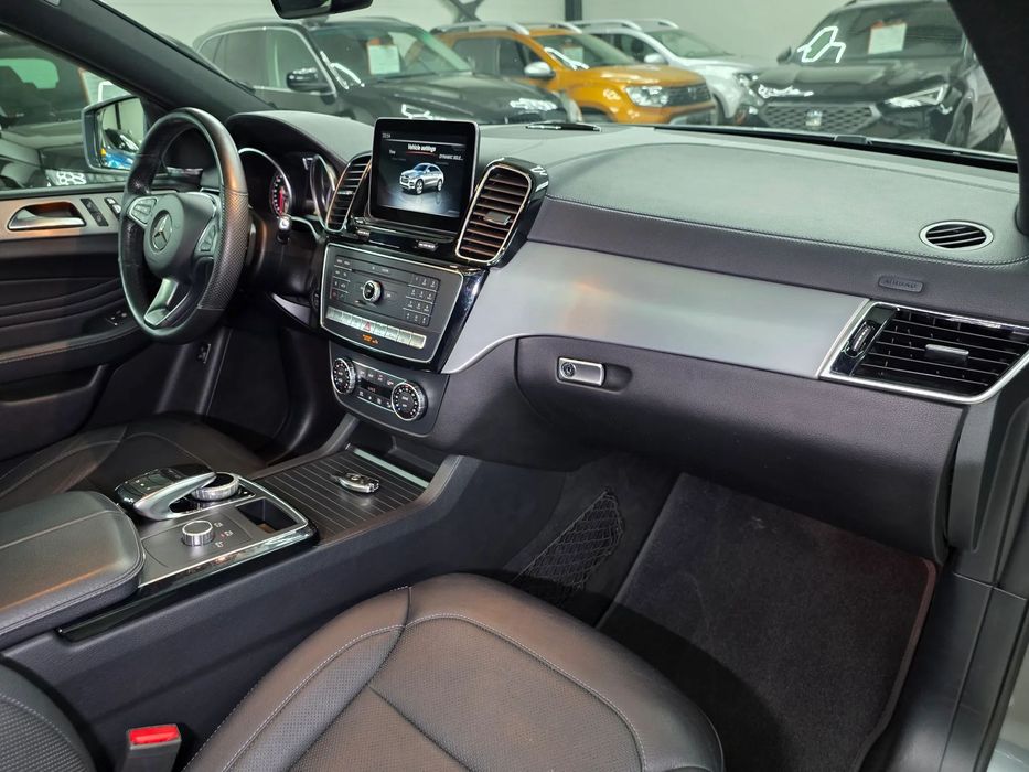 Mercedes-Benz GLE Unic proprietar/Panoramic/Ventilatie/Keyless/Service complet