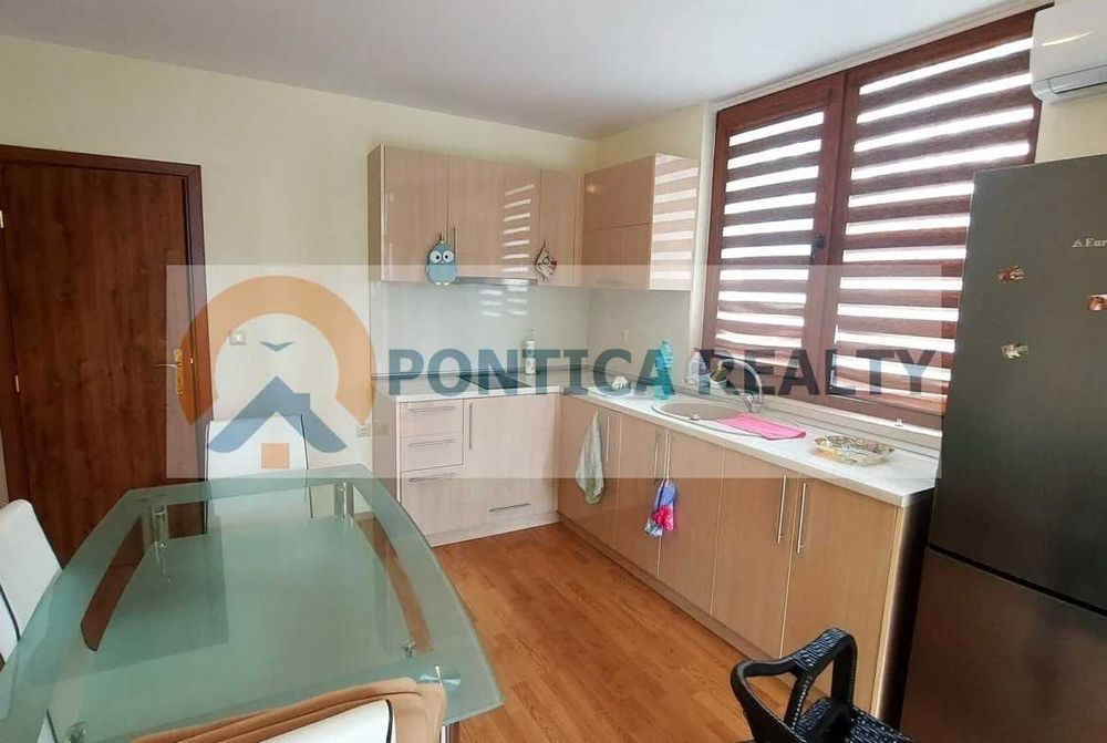 Тристаен апартамент в Слънчев Бряг- ниска такса поддръжка!