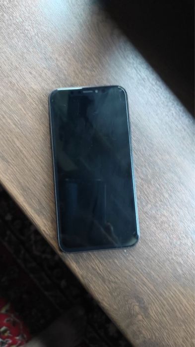 iPhone X 256GB 64%