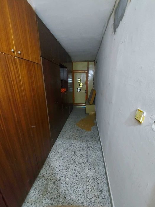 Продава се Четиристаен апартамент в Търговище, Запад 2 - 96 кв.м за 850 €/кв.м - Снимка #12