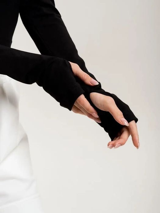 Длинное черное платье