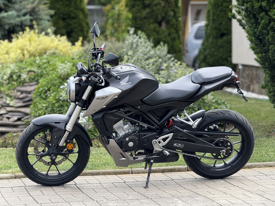Honda CB125R 2018 ABS ~IMPECABIL~ A1-16Ani (nu cor yamaha mt yzf ktm)