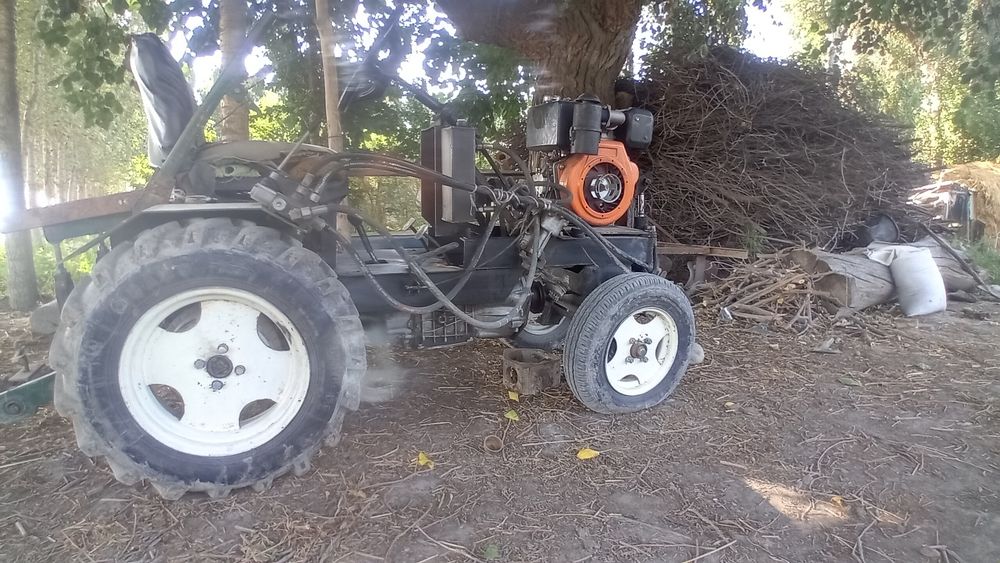Mini traktor sotiladii
