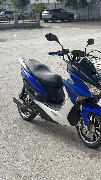 Скутер Force 150cc