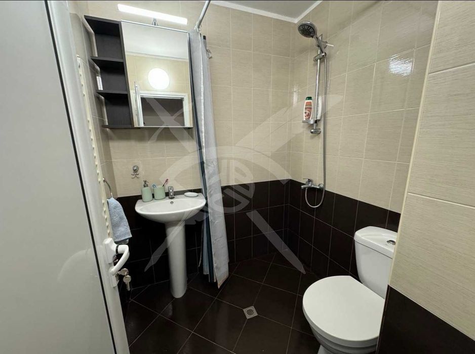 Продава се Двустаен апартамент в София, Младост 1А - 90 кв.м за 2489 €/кв.м - Снимка #8