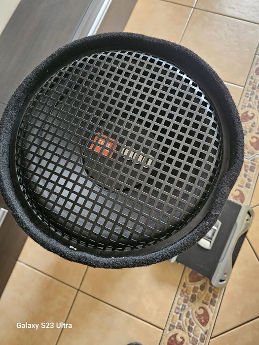 Sistem audio.. Tun de bas și stație amplificare JBL