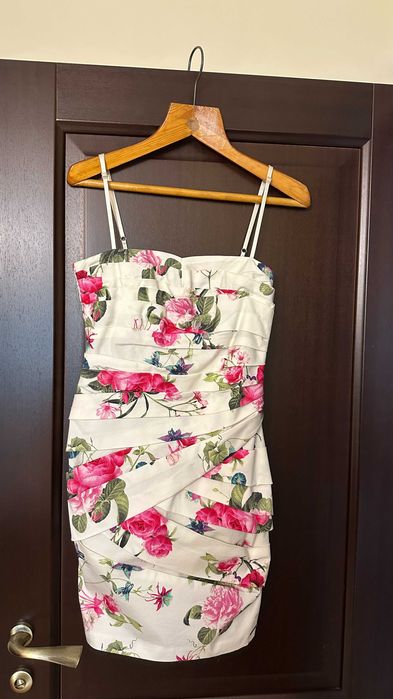 Платья летние размер S-M RINASCIMENTO