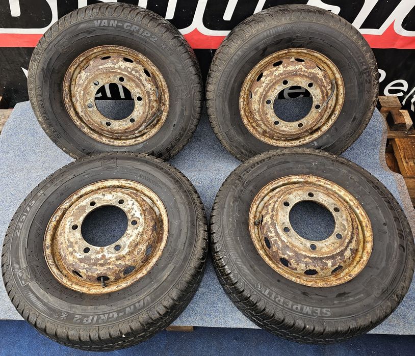 Cauciucuri/AnvelopeIarna 225-75-16C+JanteTablaIvecoDaily,MercedesVario