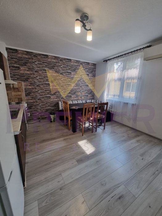 Дава се под наем Двустаен апартамент в Варна, Колхозен пазар - 55 кв.м за 382.5 € - Снимка #2