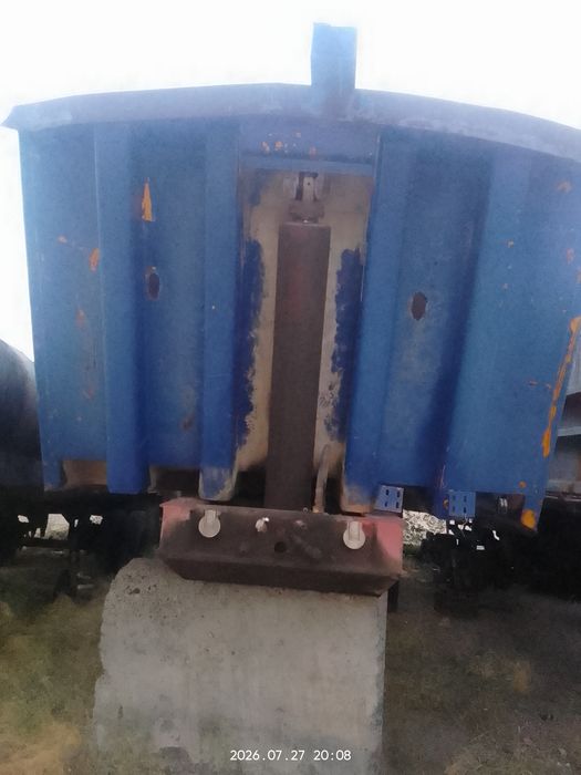 Полуприцеп DAF на ходу