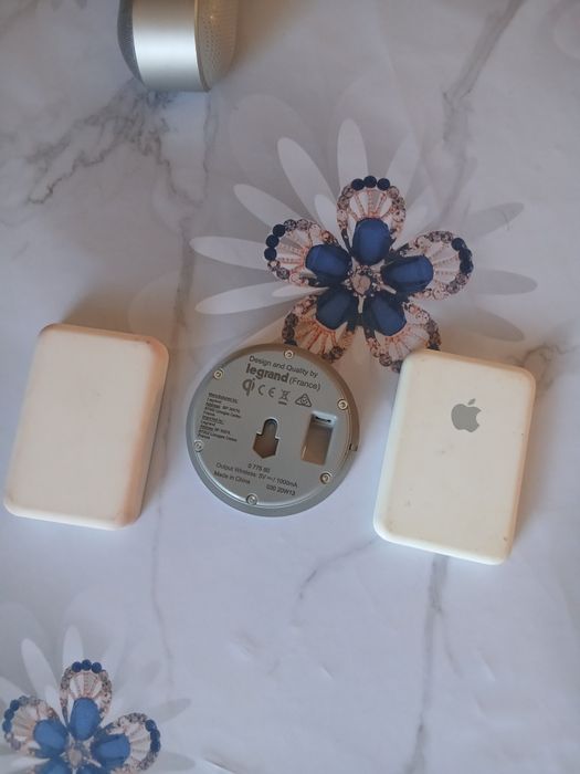 Зарядки , пауэрбанки