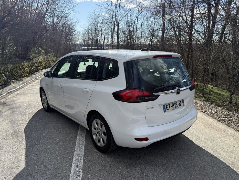 Opel Zafira 2018   7 locuri