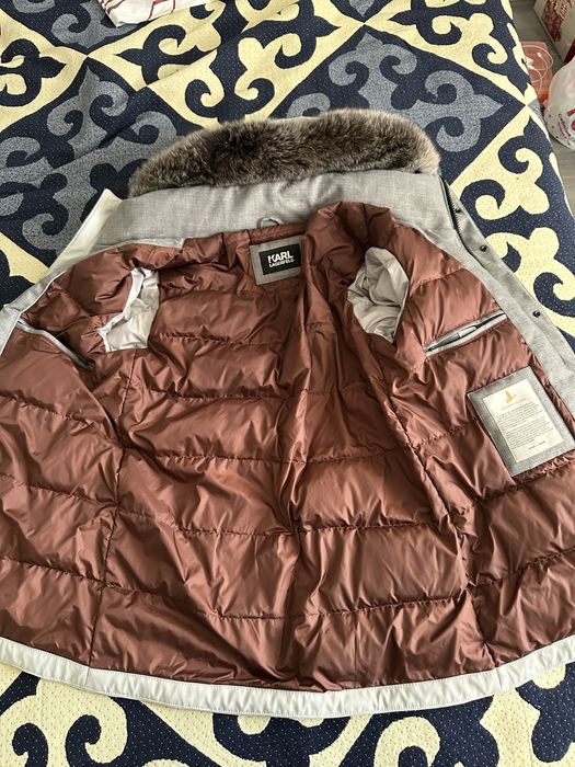 Продам зимнюю куртку