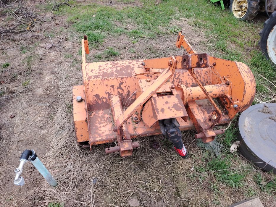 Accesorii gradina  plugug reversibil tocător resturi vegetale