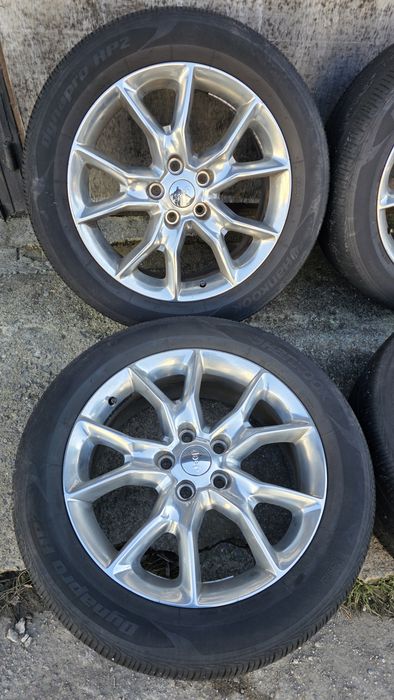 Оригинални 20" Jeep Grand Cherokee 5x127 8j ET56.40