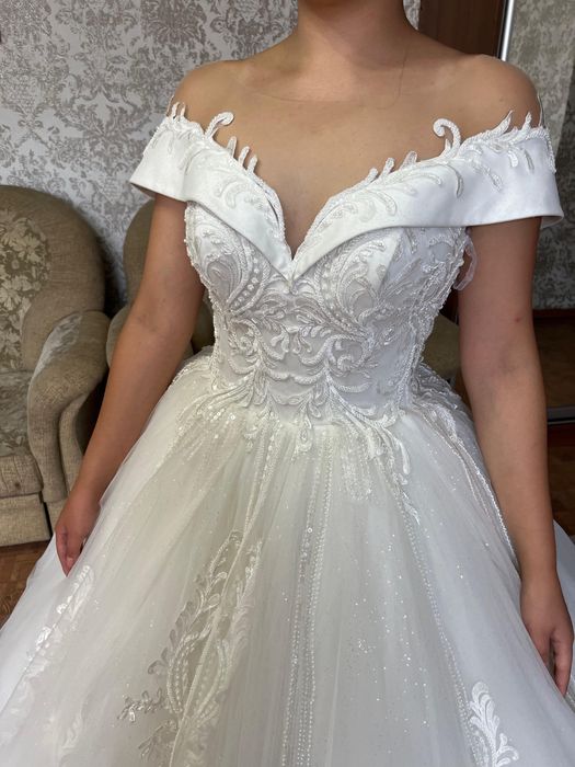 Свадебное платье