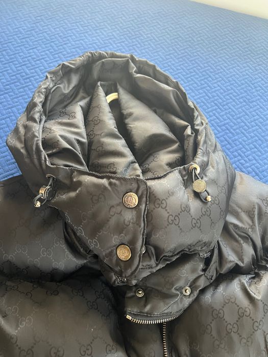 Ново!Дамско яке Gucci