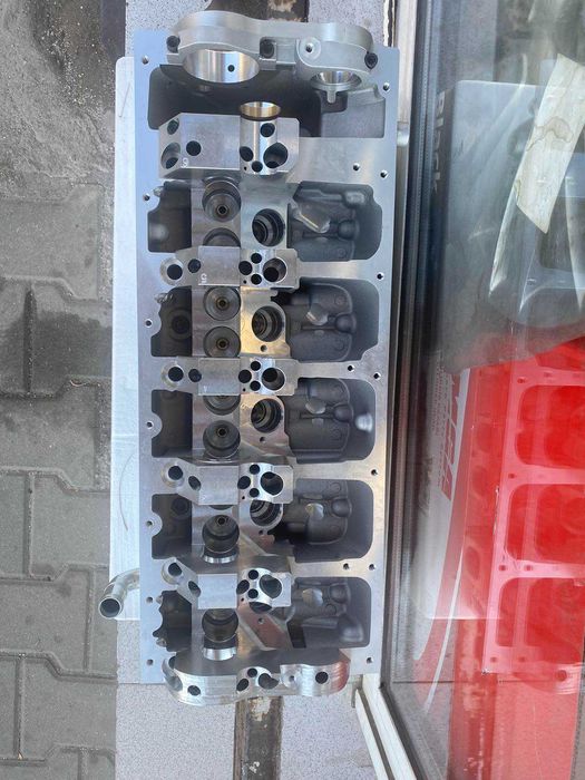 ЦИЛИНДРОВА ГЛАВА VW Touareg  2.5TDI /VW Transporter  2.5TDI 2003-2009