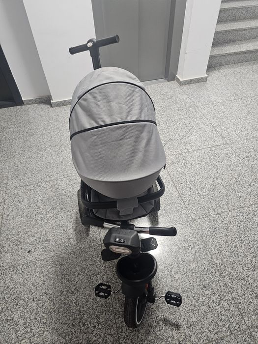 Tricicletă multifuncțională pentru copii L-Sun, cu far LED, stare excelentă
