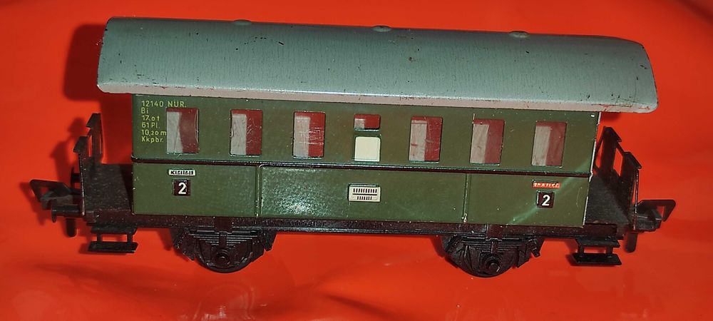 FLEISCHMANN
15 vagoane vagonase pt. trenulet electric vechi ho /16.5