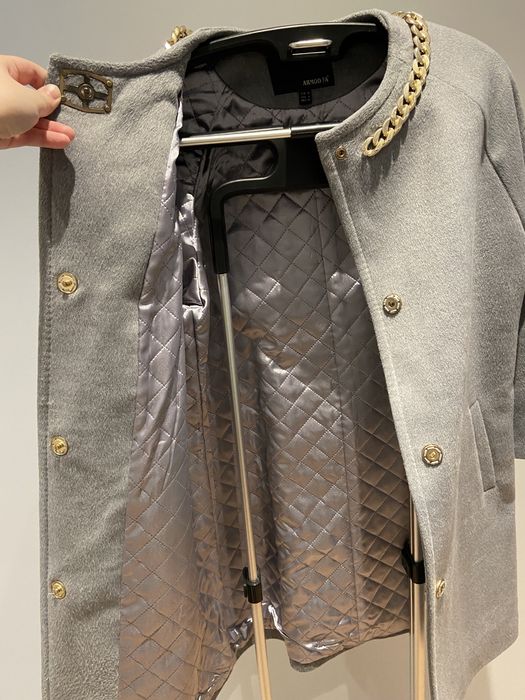 Женские польта, куртки, пуховики