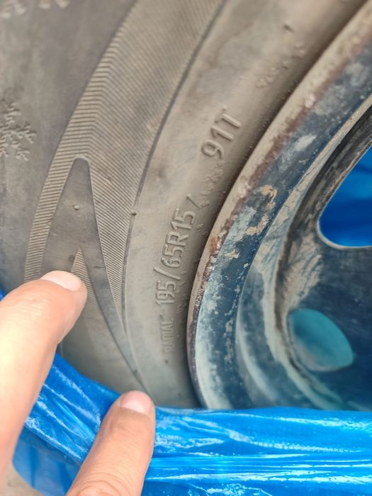 Продам резину  195/65 r 15