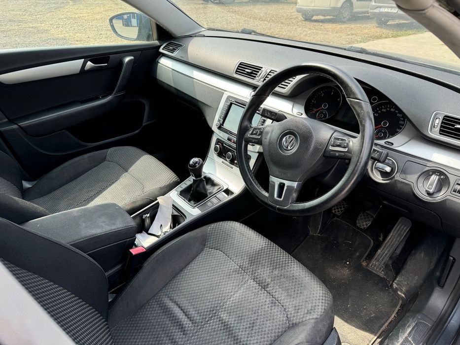Dezmembrez / Dezmembrari Volkswagen Passat B7 1.6 tdi CAY 2010-2015