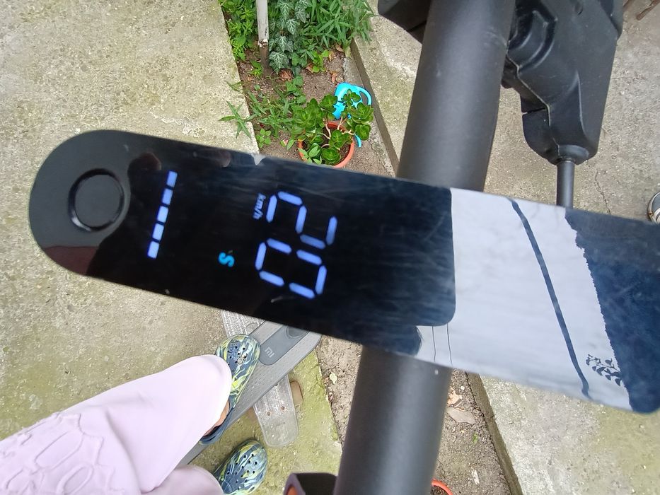 Trotineta electrica Xiaomi essential și BMX Decathlon