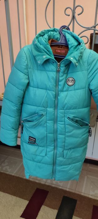 Продам куртки зимнии