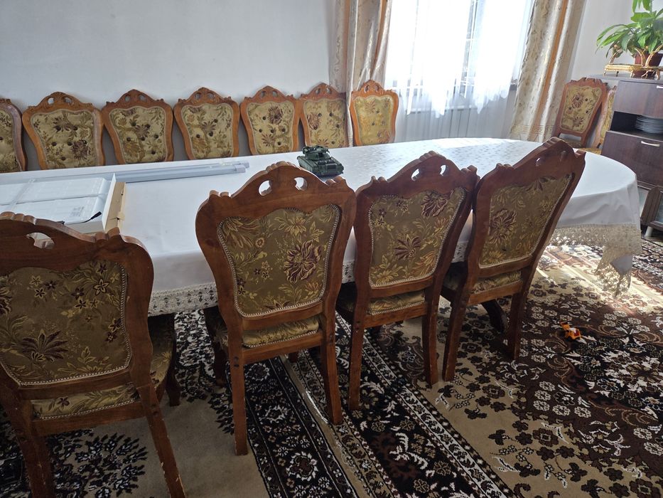 Продам стол со стульями