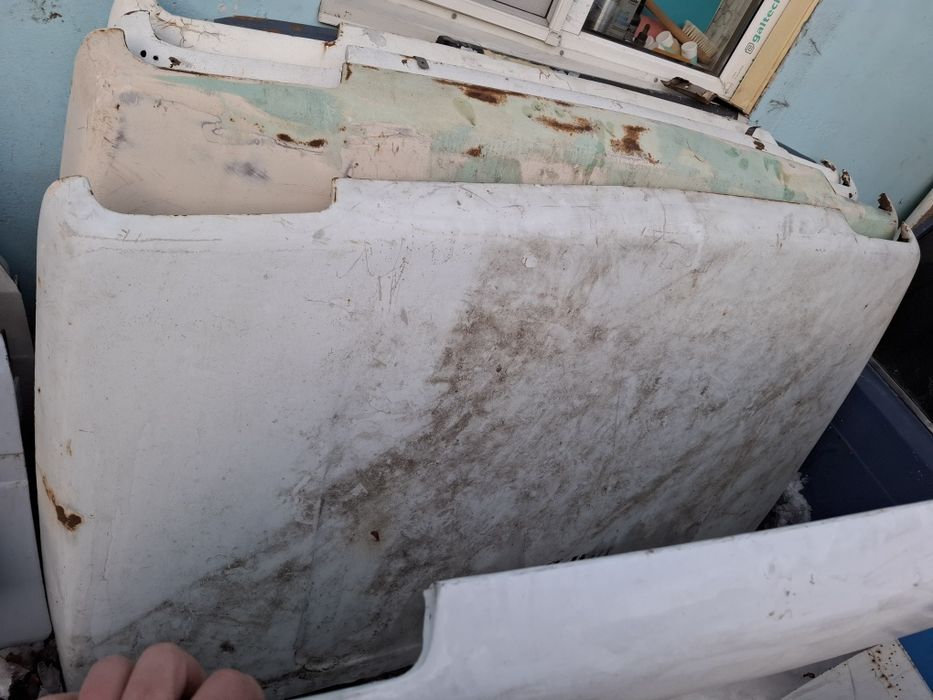 Нива капоты.  ..