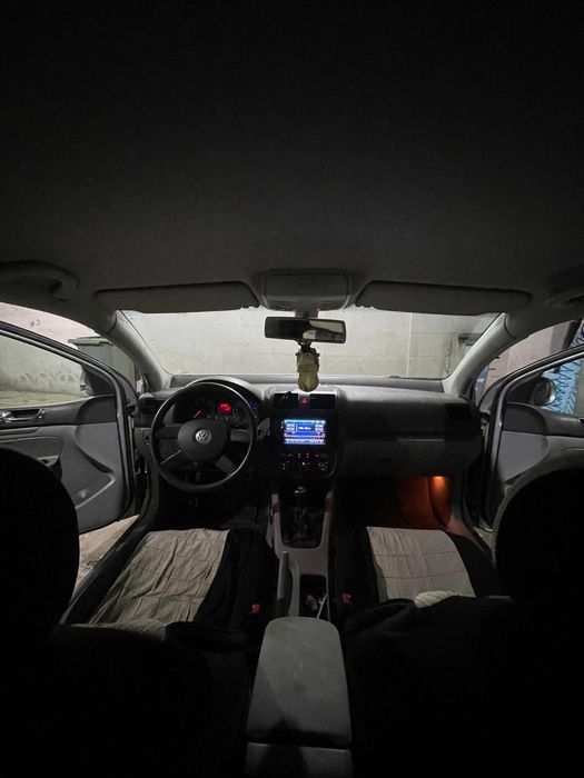 Vând VW Golf 5,Motorizare: 2.0 TDI (Diesel), 140 CP