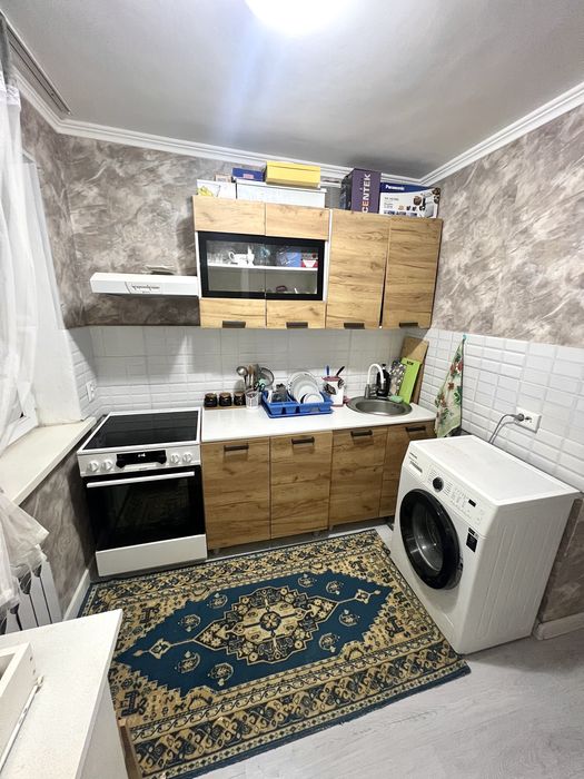 продается 3 комнатная квартира