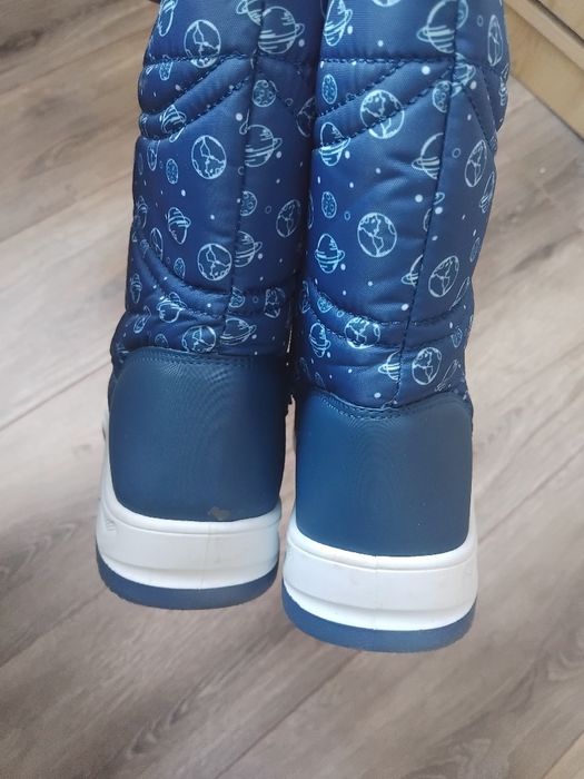 Детски ботуши с цип и вата нови