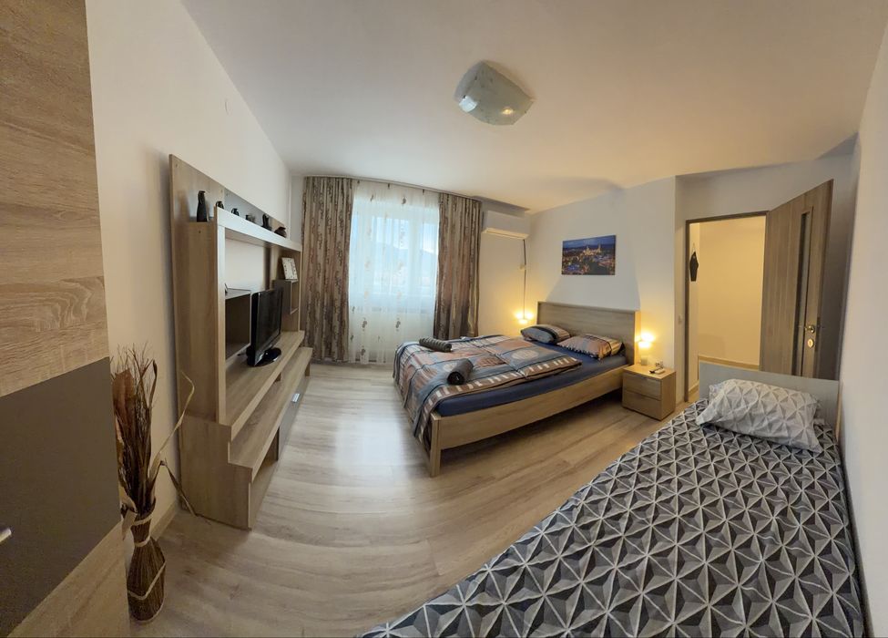 Cazare Apartament Cetate  M-uri in regim hotelier