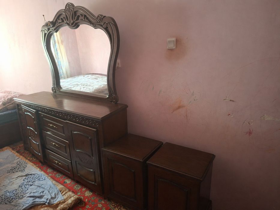 Mebel, tumbochkasi bilan sotiladi