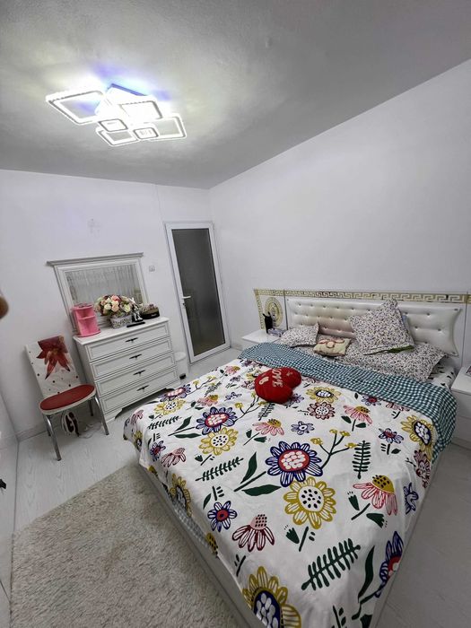 Apartament 3 camere decomandat, 74 mp, etaj 2 – Tecuci