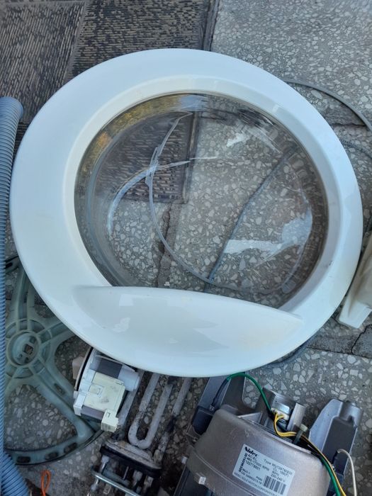 Пералня Zanussi на части